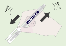 キャップをしたまま修正液を上下に振っている様子のイラスト